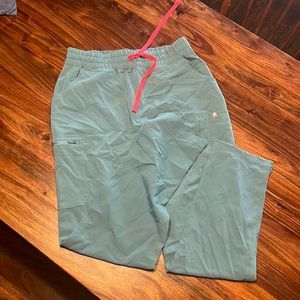 Figs Yola Skinny scrub pants